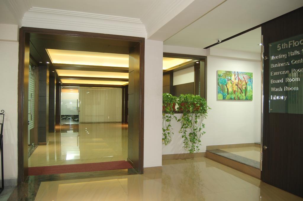 Shreemaya Hotel Indore Buitenkant foto